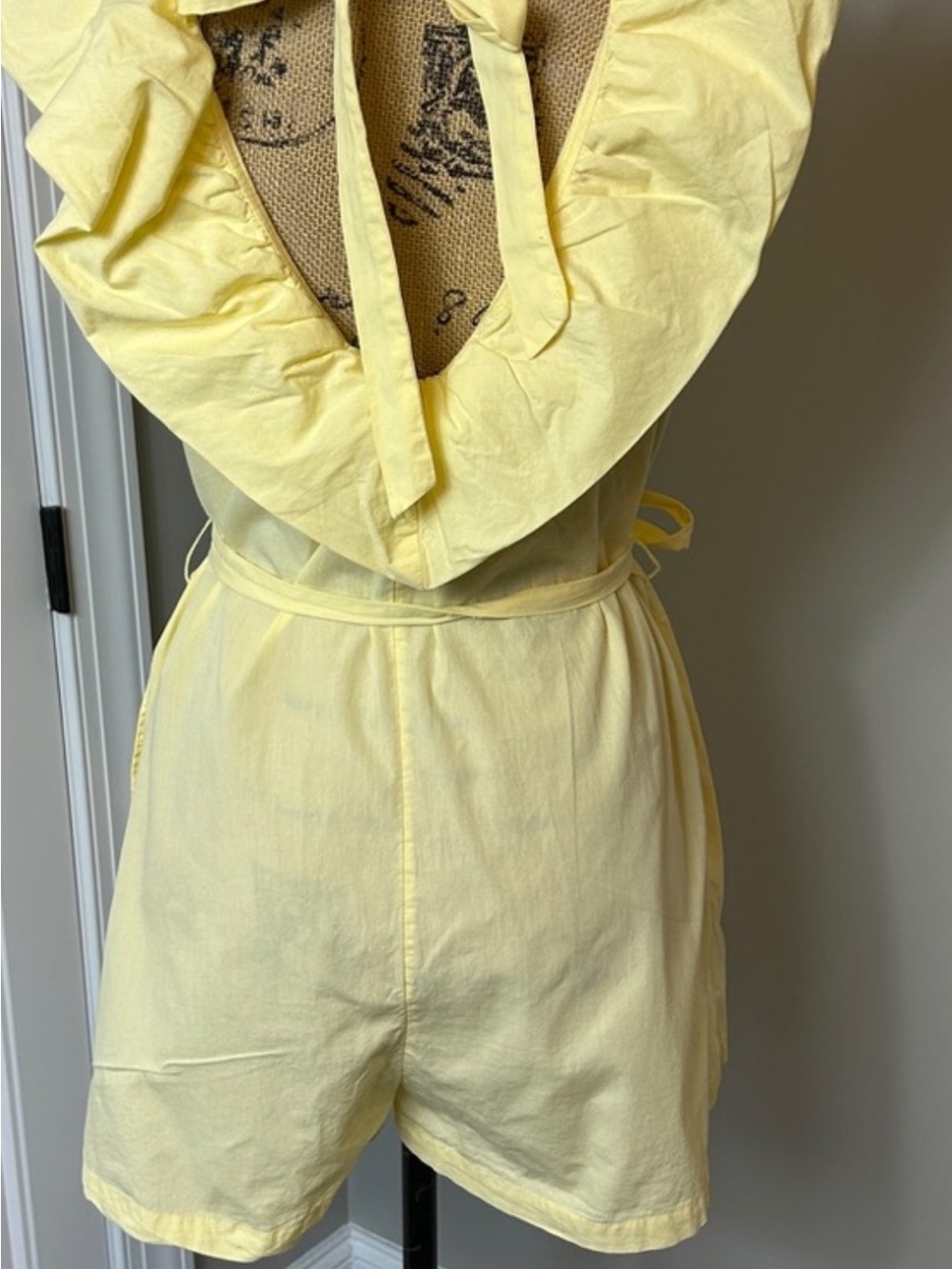Free people 🌻Yellow Ruffle Sleeve Tie-Back Romper - Picture 14 of 14